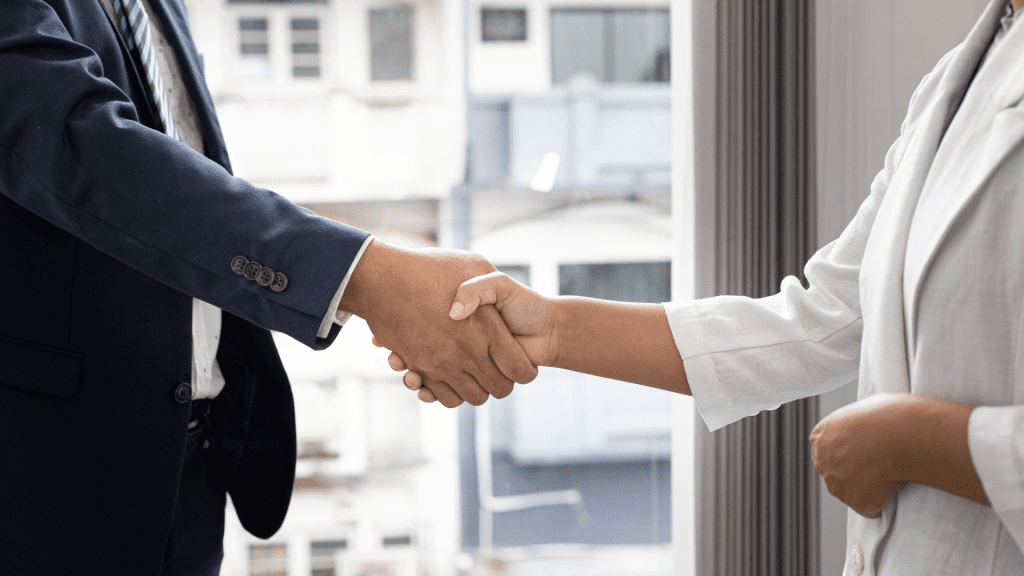 Couple reaching agreement through mediation in Ontario